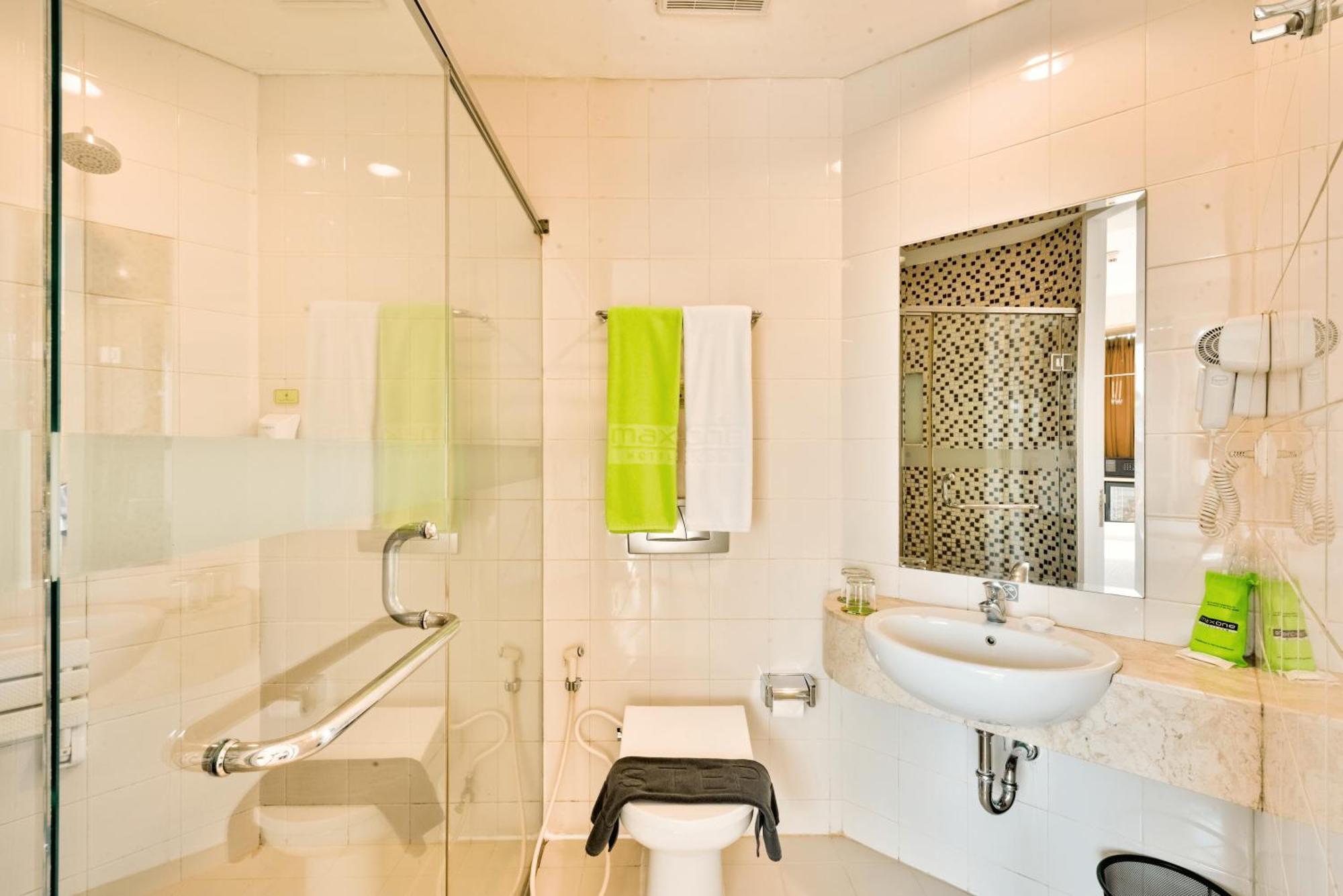 Maxone Premier Melawai Otel Cakarta Dış mekan fotoğraf