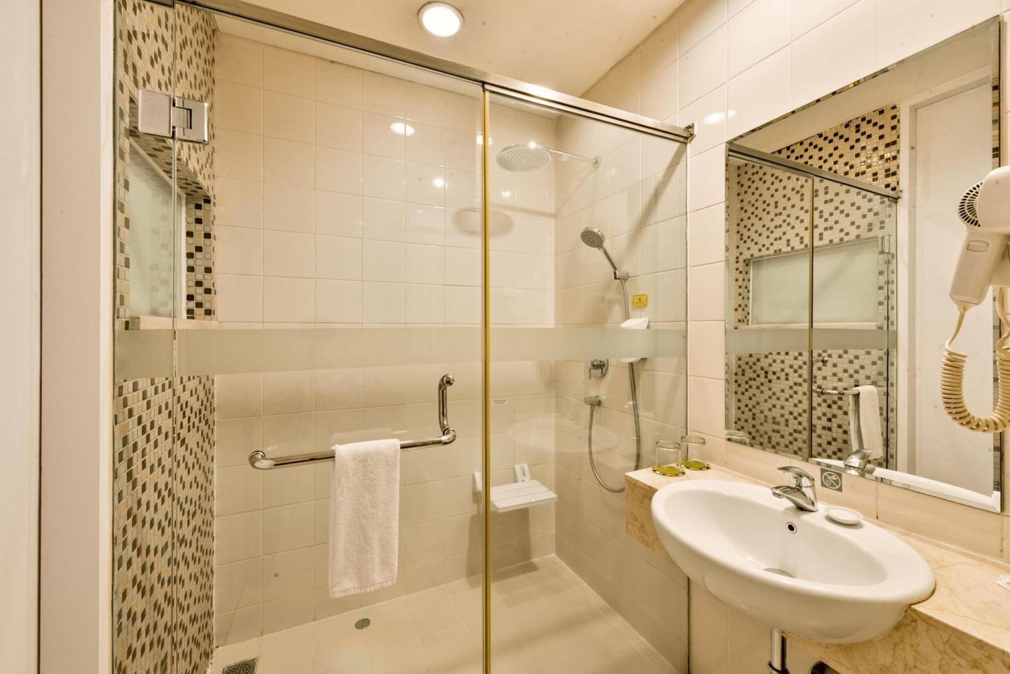 Maxone Premier Melawai Otel Cakarta Dış mekan fotoğraf